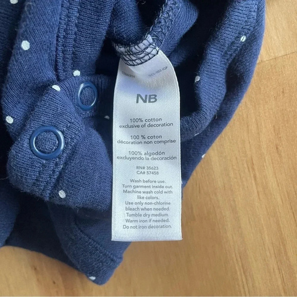 CARTER’S CUTE RUNS IN THE FAMILY ONESIE - Picture 4 of 4